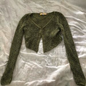 URBAN OUTFITTERS CROPPED SWEATER